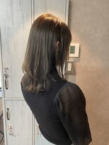 レポゼ 日本橋室町(Repose)&nbsp;【Repose/岡】ウルフレイヤー　くびれミディ　グレイアッシュ