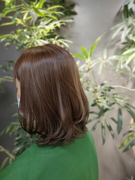 アパルトメント ジェシカ(l'appartement de Jessica) ツヤツヤグレイカラー