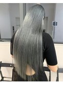 ブリーチ必須のブルーシルバー ケアブリーチ ロングヘア
