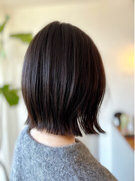 ルヴェール 北方店(LeVert) レイヤー風ボブ