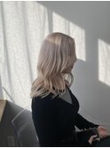 ホワイトベージュ