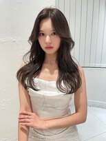 ミラ 新宿(MILA)&nbsp;ウェーブミディアムメルティカラー×レイヤーカット韓国[新宿]