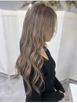 リア(riah)&nbsp;ダブルカラーミルクティーベージュレイヤーカット韓国ヘア