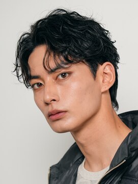 フィフス(fifth) 原宿シャドウパーマメンズカットセンターパートビジネスヘア黒髪