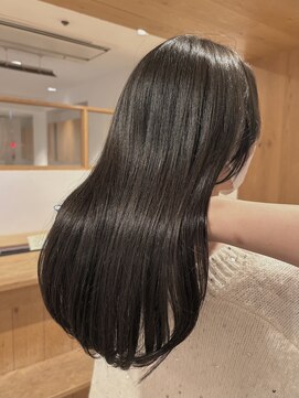 バイオレット 表参道店(Violet) 大人の艶感ダークオリーブグレージュ