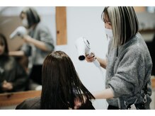 似合わせカット・デザインカラーなら杣友華にお任せください