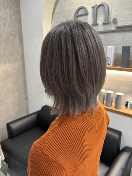 エン(en.) グレージュ