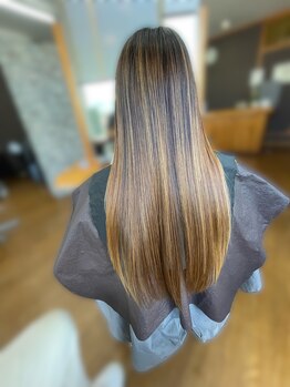 美容室くれよんの写真/≪トリートメント≫でカラー・パーマ時のダメージをケアしながら、髪をしなやかな髪質に◆