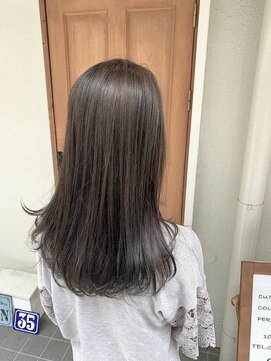 グロスシーループユナイテッド(GROSS C-LOOP UNITED) 透明感グレージュ♪