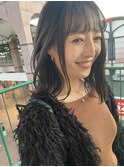 暗髪ミディアム