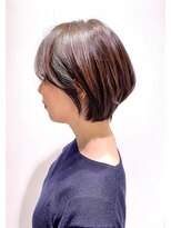 ステア ケース(stair case)&nbsp;大人かわいい 艶髪 耳かけ ふんわり ショート ハイライトカラー