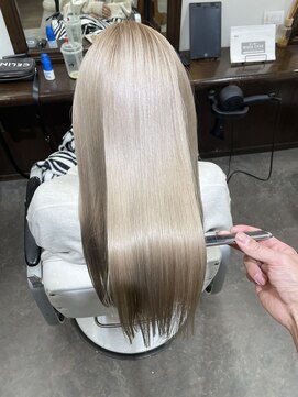 ムーブ(Moob) ハイトーンホワイトベージュカラー【別府】