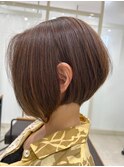 30代40代 前下がりショート 艶感 ナチュラルブラウン