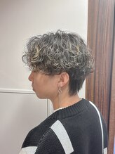 グート ヘアーメイク(gut HAIR MAKE) 波巻きパーマ ハイライトパーマ メンズパーマ