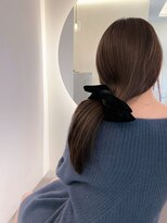 ラル 立川(lar)&nbsp;バックスタイル_グレーベージュレイヤーロング黒髪