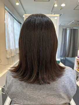 カナエルドットヘア(kanaeru.hair) 切りっぱなし外はねボブ