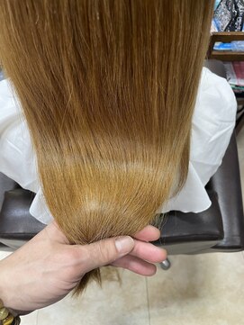 美容室 スピリチュアル ハート(SPIRITUAL HEART) ブリーチオン 「プラチナブロンド」カラーナチュラルストレート