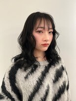 テン(TEN.)&nbsp;透明感グレー×レイヤーカット