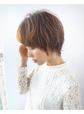 20代30代40代　ふんわり大人ショートボブレイヤースタイル