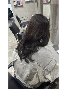 ラック(LUCK) レイヤーぱっつん前髪ステップボーンカットシルキー船橋/韓国