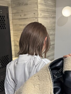 ヲタク(wotaku.) キャラメルミルクティーベージュブリーチカラーダブルカラーボブ