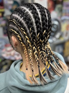 アドネス(ADNESS) インナーカラーが可愛い地毛コーンロウ