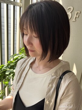 マウ(mau) ショート　伸ばしかけヘア　レイヤーボブ