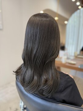 ピピバイヨーク(pipi, by yoke.) 透明感オリーブカラー