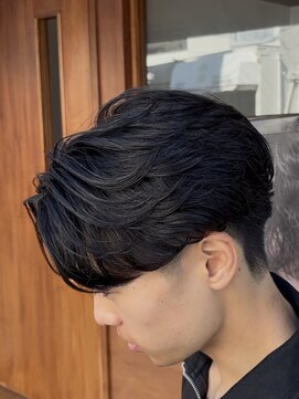 ミオ リベル(Mio'' LIBER) フェザーパーマ