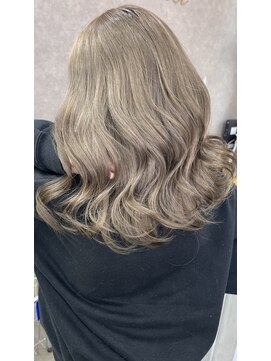 リノート バイ エゴル 太田川(Linoet by ENGOL) 【LINOET 太田川】中道晶 ブラウン