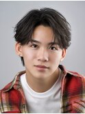 黒髪リクルートツーブロックニュアンスパーマセンターパート