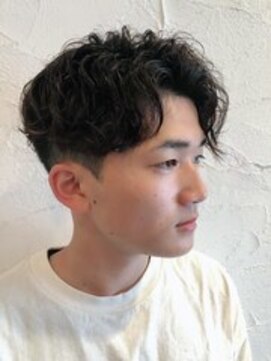 ソレイユ シンサカエ(SOLEIL SHINSAKAE) センターパートで今風×爽やか♪人気のパーマスタイル☆