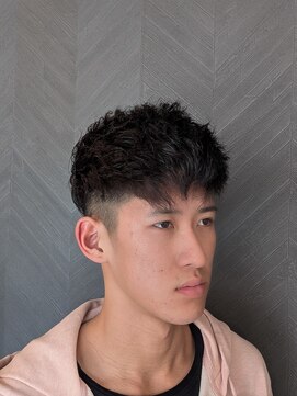 ワンワンオー バーバーショップ コンチネンタル(@110 BARBER SHOP continental) バロックパーマ