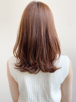 トゥーナ 表参道(tona) ミディアムレイヤー、外ハネボブ、グレージュ、脱白髪染め☆