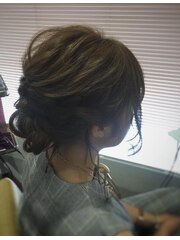 入学式ヘアアレンジのシニヨンアレンジ