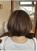 ショートボブ