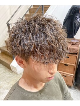 ヘアーデザイン ウエストサイドスタンダード(hair design West Side STANDARD) 前下がりグランジマッシュ×ハードツイストスパイラルパーマ