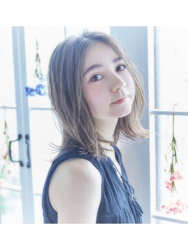 カダン(Kadan) 外ハネミディ/20代30代40代