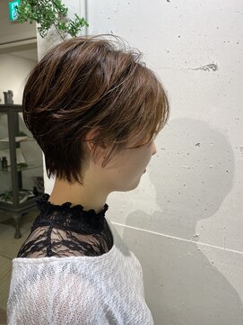 エル(EL by green) 《tomi》ハンサムショート×ふんわりパーマ