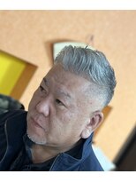 ピシャッとニ代目銀二郎&nbsp;スキンフェードカット