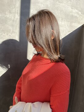 ナンバー 博多(Number) 【ミディアムレイヤー/ふんわり動きのあるstyle◎】