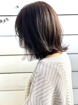 ヘアリゾート ルアーナ エルア(Hair Resort LUANA `elua) 暗めカラーでも透明感のあるニュートラルブラウン☆中橋
