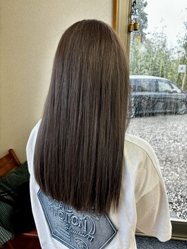 フローフォーヘア(flow For Hair) 落ち着いたアッシュグレージュ