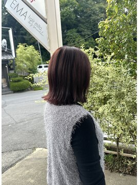 サロウィン 水戸(SALOWIN) ワインレッド × ボブ