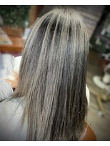 フェニーチェ アヴァンティ インターナショナルヘアサロン(fenice avanti)&nbsp;アンブレラカラー