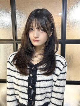 サクラ オモテサンドウ(SAKURA) 表参道｜小顔レイヤー×艶ロングカット