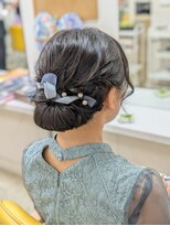 シニヨンヘアアレンジ
