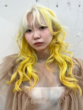 ベレーザ 渋谷(BELEZA) 15005ブリーチ＆ダブルカラーホワイトブロンドインナーイエロー