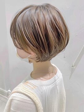 クラン(Chlan) 丸みフェミニンショートボブ