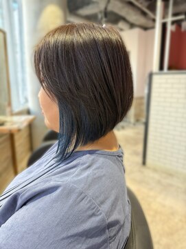 リーオオサカ(Lee Osaka) 【Lee大阪店】インナー×前下がりボブ/新出